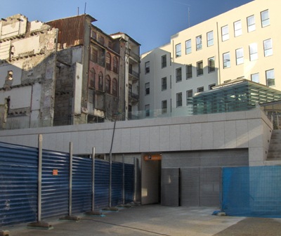 Em pleno Centro Histórico do Porto- Património Mundial está em curso uma operação de “renovação urbana” que contraria os princípios e as convenções internacionais para a salvaguarda do património.