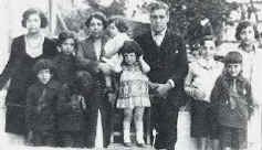 Aristides de Sousa Mendes e família, numa foto dos anos 30